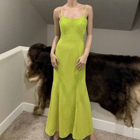 Custom Stunning All Over Beaded Sleeveless Evening Dress - Picture 1 of 16